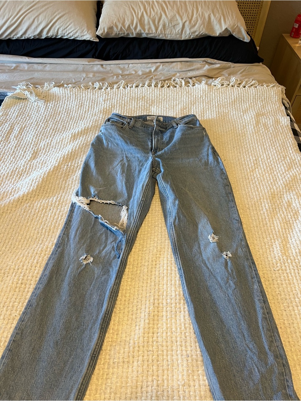 Abercrombie & Fitch The 90’s Straight Ultra High Rise Jeans